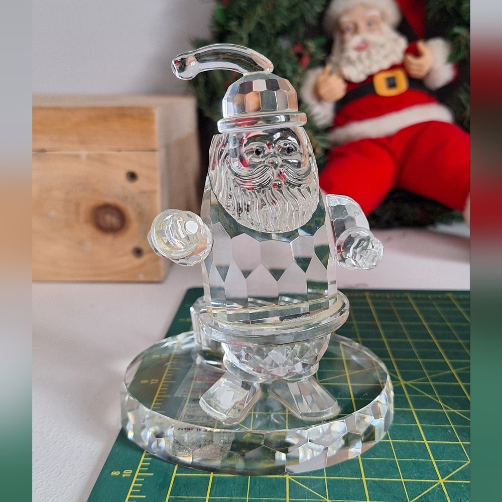 Decorative Christmas candle holder in cut crystal